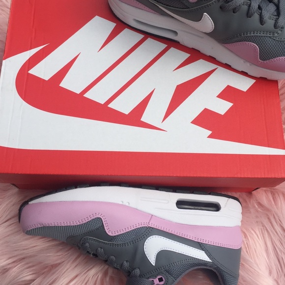 New Nike Air Max 1 Sneakers - Picture 3 of 6